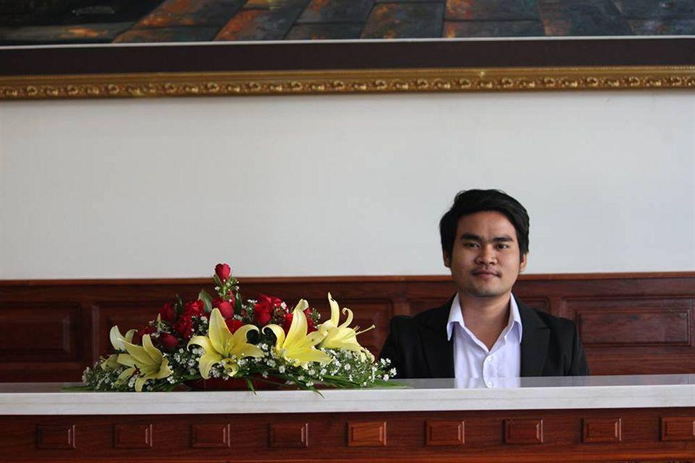 Huang Ting Hotel พนมเปญ ภายนอก รูปภาพ