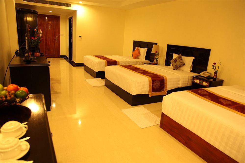 Huang Ting Hotel พนมเปญ ภายนอก รูปภาพ