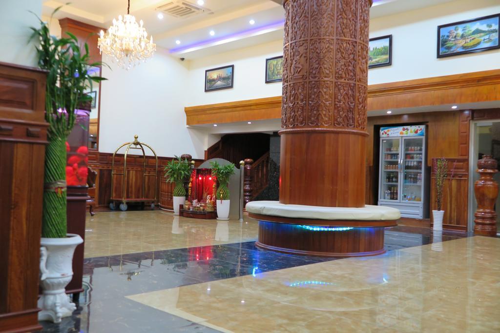 Huang Ting Hotel พนมเปญ ภายนอก รูปภาพ