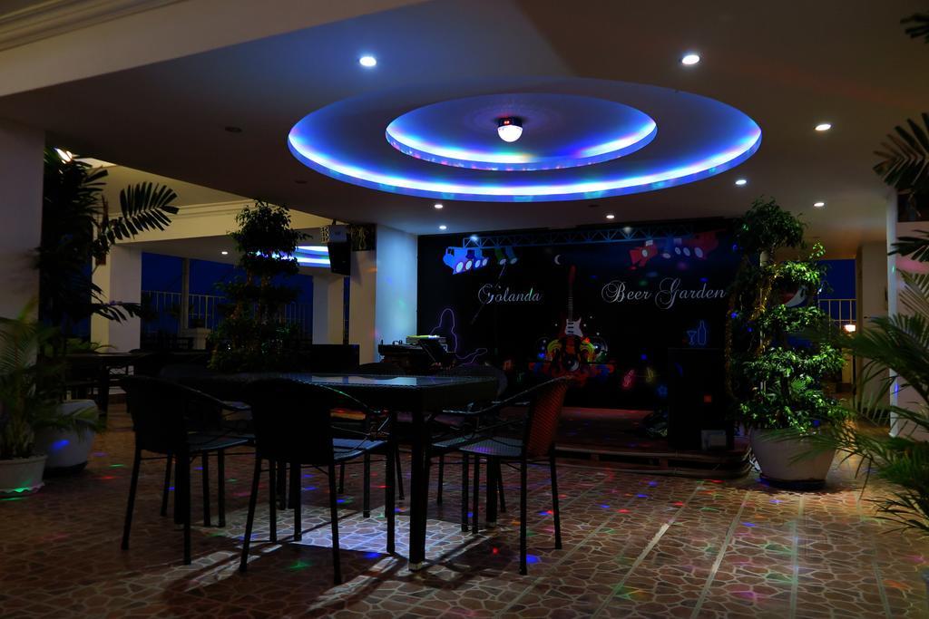 Huang Ting Hotel พนมเปญ ภายนอก รูปภาพ