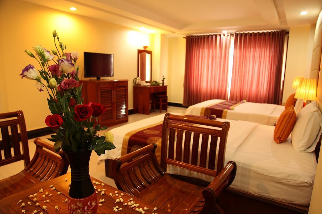 Huang Ting Hotel พนมเปญ ภายนอก รูปภาพ