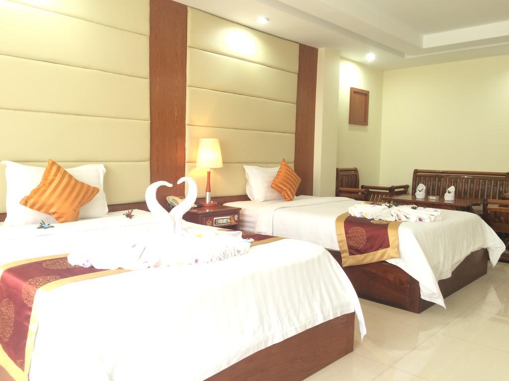 Huang Ting Hotel พนมเปญ ภายนอก รูปภาพ